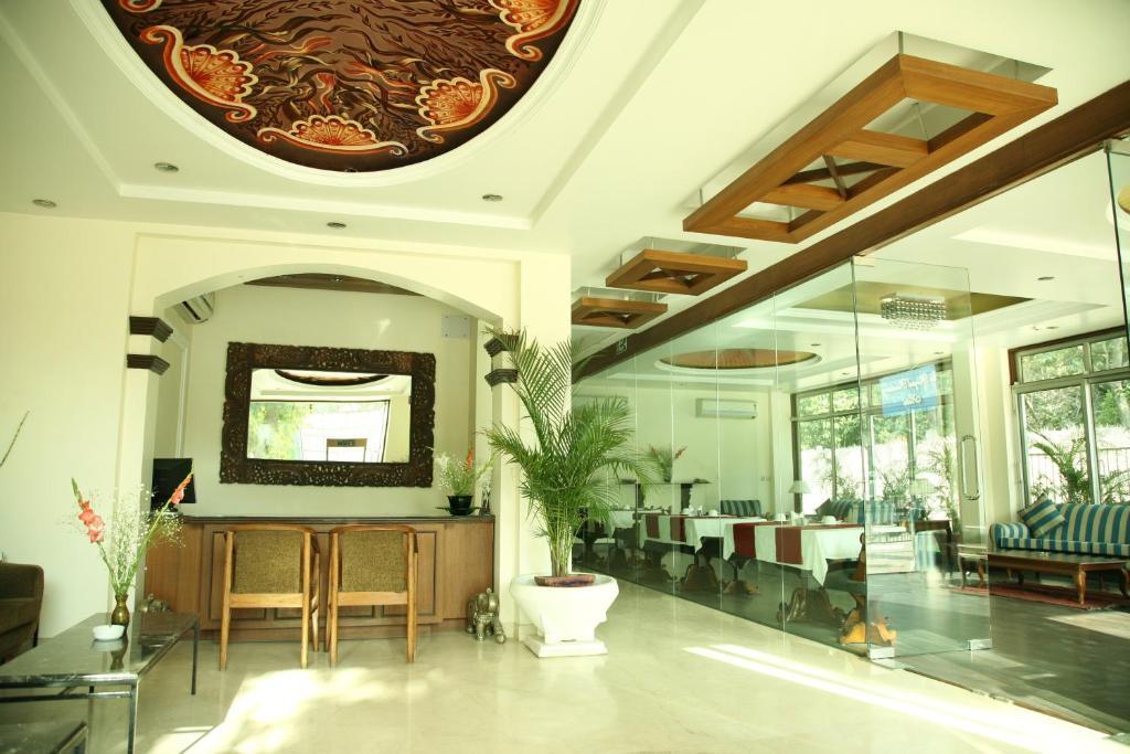 The Royal Residency Hotel Нью-Дели Номер фото
